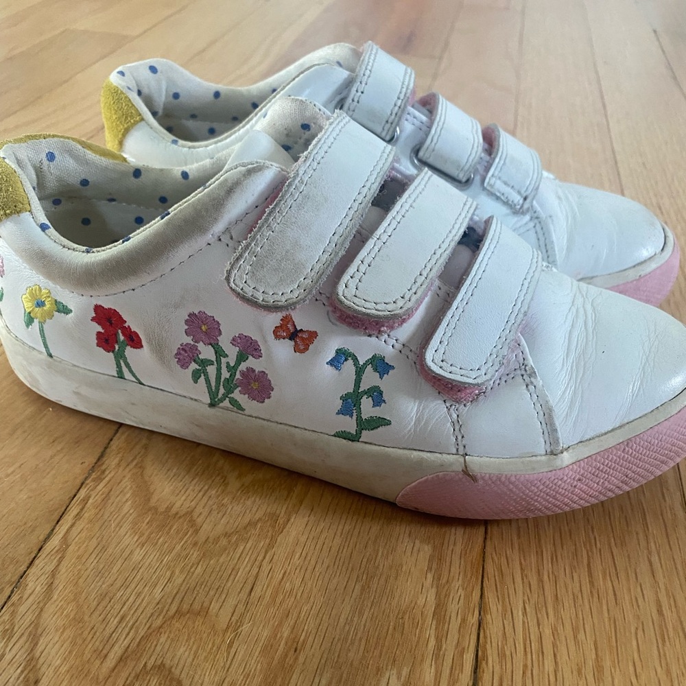 Girls floral Boden Sneakers